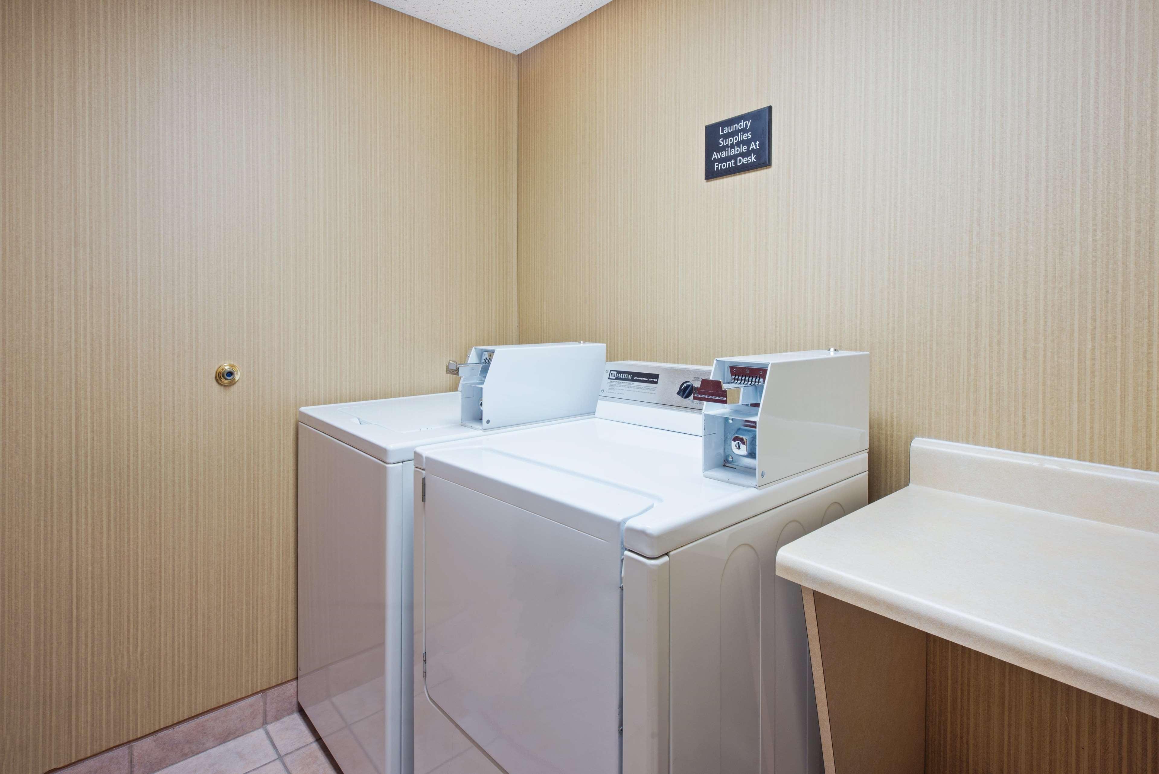 Hampton Inn Winfield Teays Valley Екстериор снимка