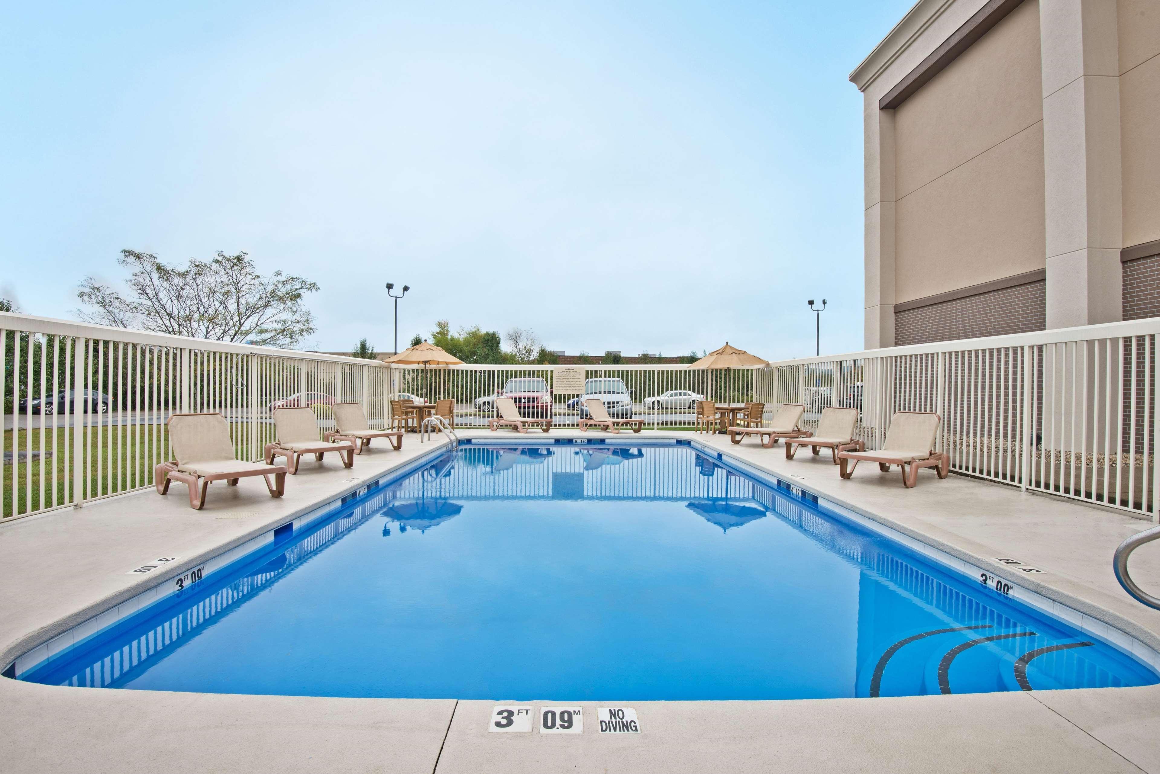 Hampton Inn Winfield Teays Valley Екстериор снимка