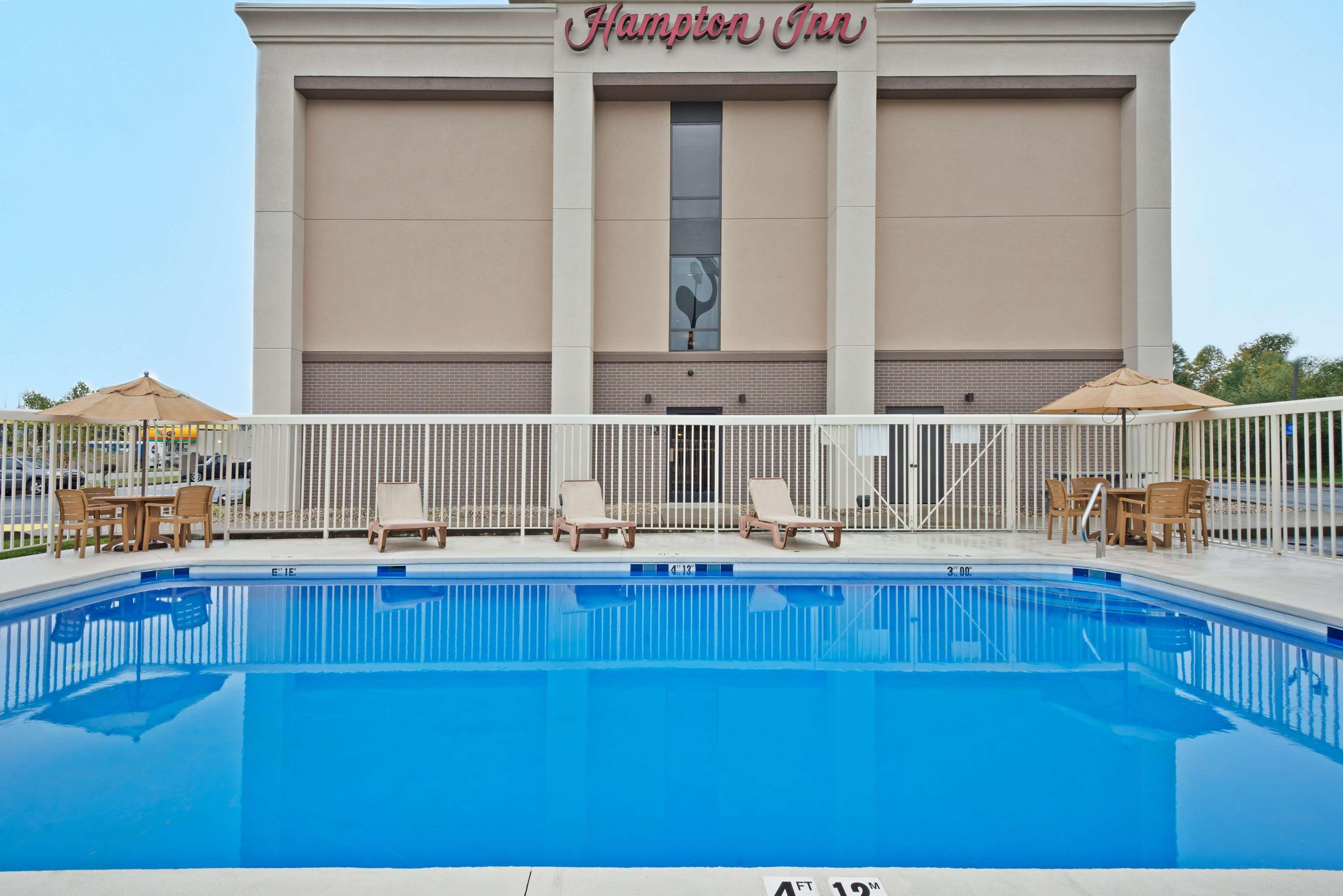 Hampton Inn Winfield Teays Valley Екстериор снимка